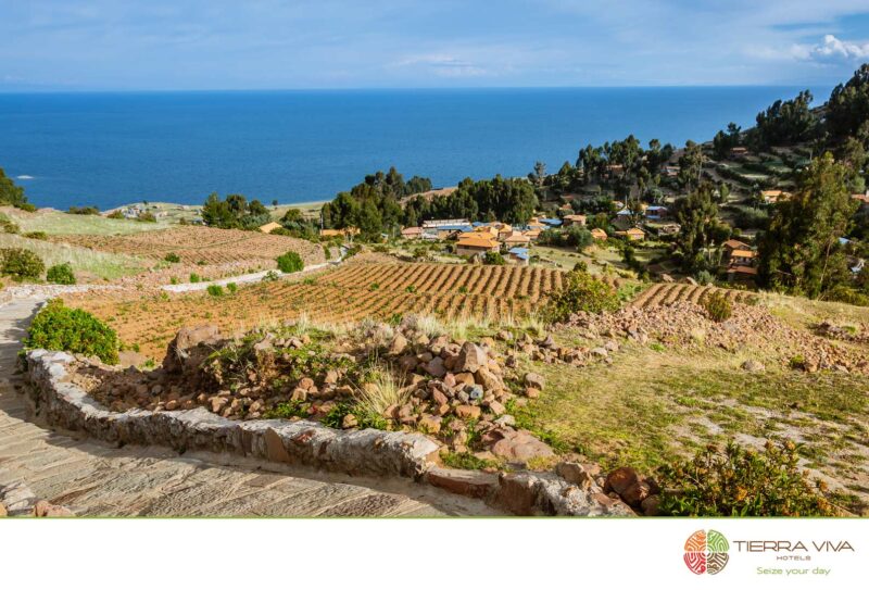 Uros -Amantani y Taquile Islands